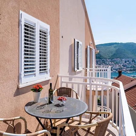 Burum - With Beautiful View 3 * Dubrovnik