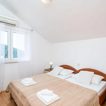 Burum - With Beautiful View 3 * דוברובניק