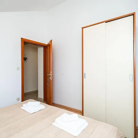 Burum - With Beautiful View 3 Apartman Dubrovnik