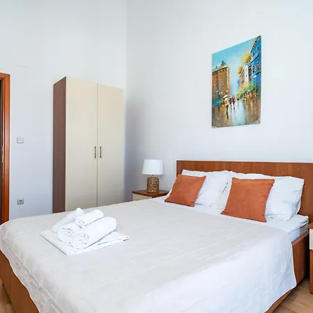 Apartment Burum - With Beautiful View 3 *