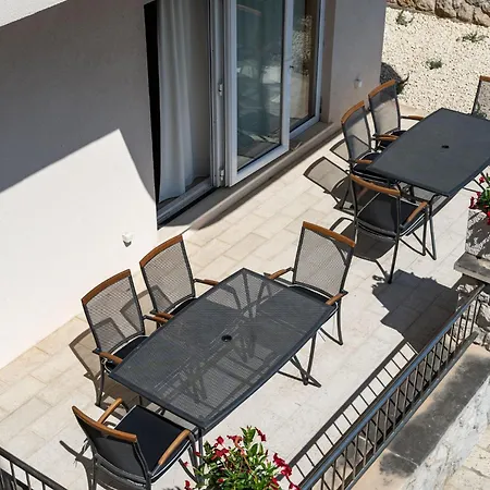 Burum - With Beautiful View 3 *