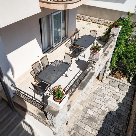 Apartman Burum - With Beautiful View 3 *