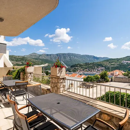 Burum - With Beautiful View 3 * דוברובניק