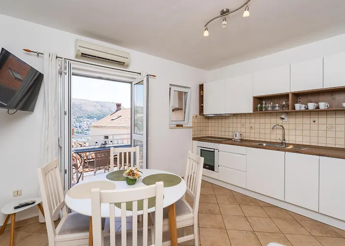 Apartment Burum - With Beautiful View 3 *