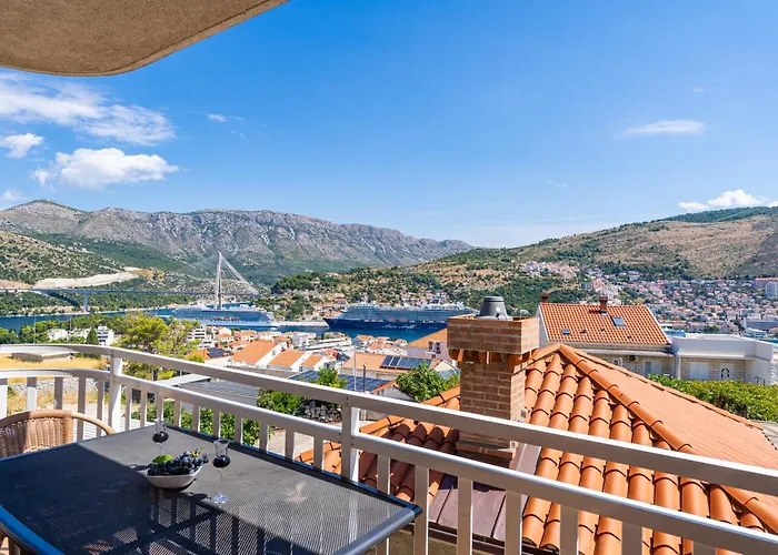 Burum - With Beautiful View 3 Apartament *