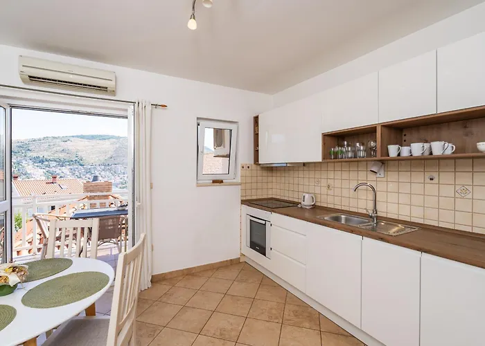 Apartment Burum - With Beautiful View 3 *
