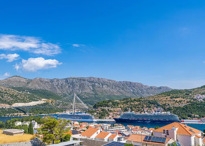 Burum - With Beautiful View 3 Апартаменты *